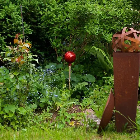 Rosa 1 & 3 アパート