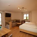Rosa 1 & 3 Apartment Fussen