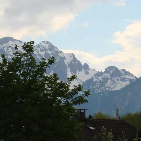 Rosa 1 & 3 아파트 *